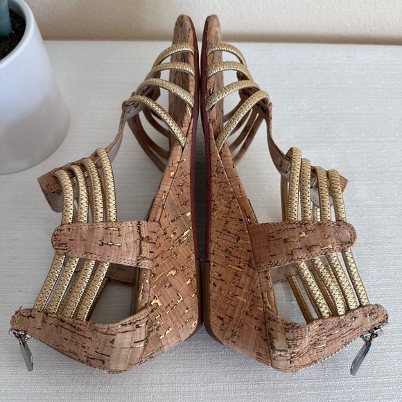 Donald J. Pliner Dexi Gold Cork Strappy Rear Zip Wedge Sandals Women’s 8M - Picture 8 of 15